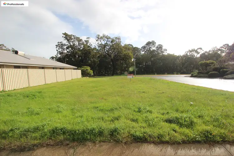 16 Sundercombe Loop, Waroona WA 6215