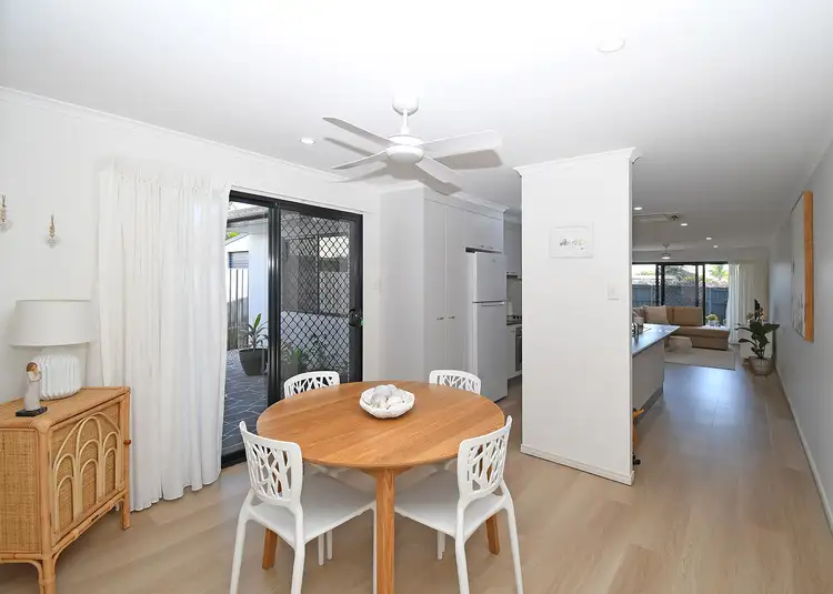 Fifth view of Homely unit listing, 1/11 Lockerbie Court, Kawungan QLD 4655