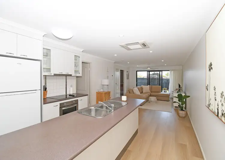 Sixth view of Homely unit listing, 1/11 Lockerbie Court, Kawungan QLD 4655