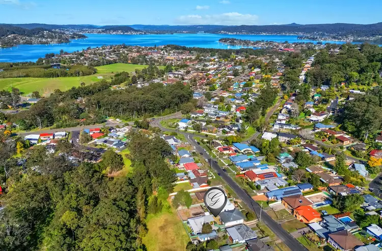 20 & 20a Lynnette Crescent, East Gosford NSW 2250