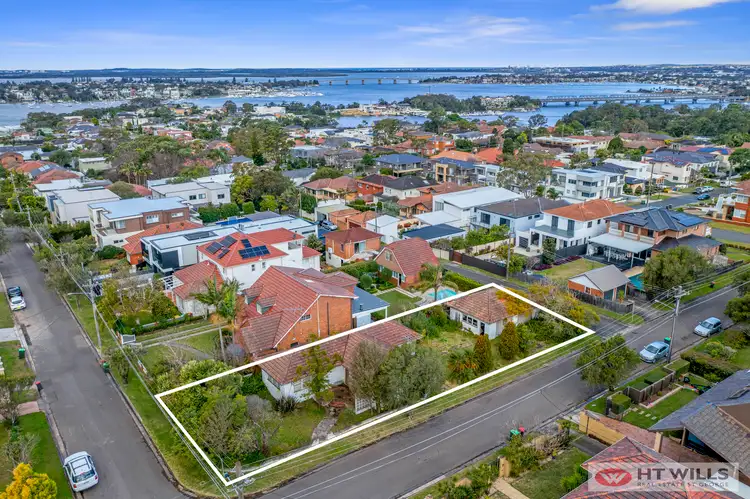 37 Taro Street, Blakehurst NSW 2221