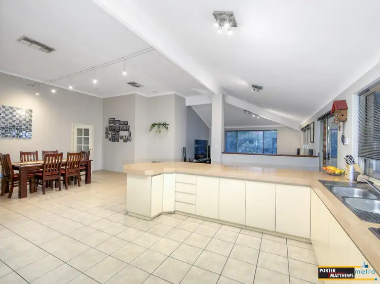 Sixth view of Homely house listing, 5 Turquoise Court, Forrestfield WA 6058