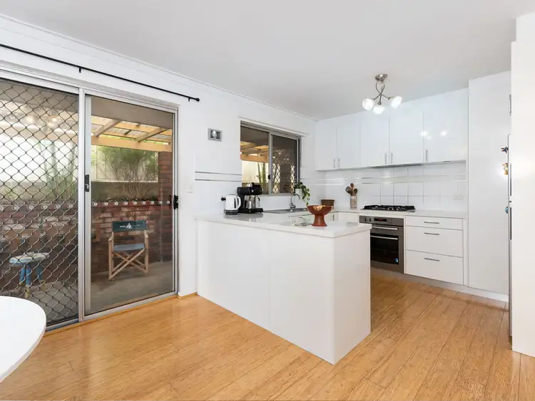4/40 Carrington Street, Palmyra WA 6157