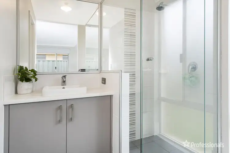 Fifth view of Homely house listing, 6 Sydney Way, South Yunderup WA 6208