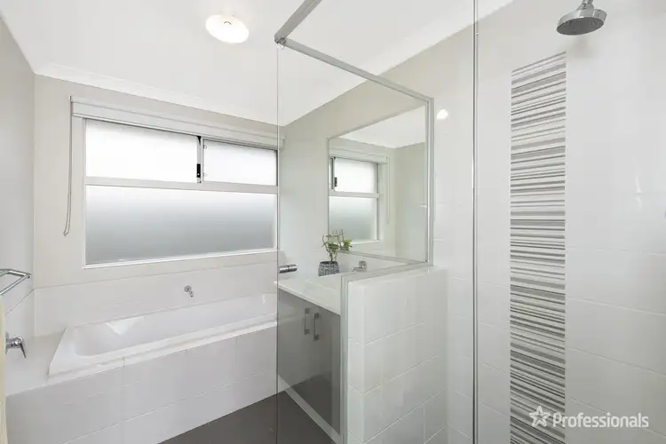 Seventh view of Homely house listing, 6 Sydney Way, South Yunderup WA 6208