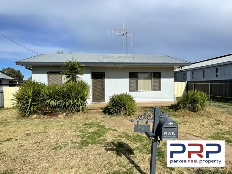 19 Macarthur Street, Parkes NSW 2870
