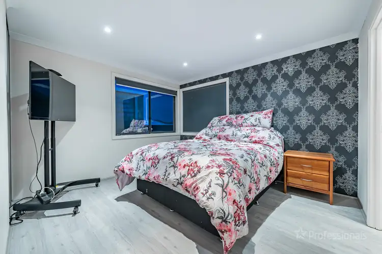 Seventh view of Homely house listing, 2 St John Pass, Quinns Rocks WA 6030