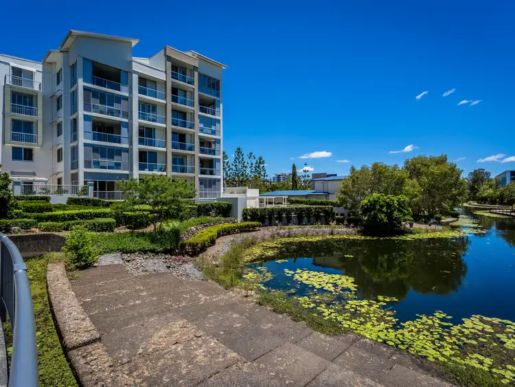 7/34 Riverwalk Avenue, Robina QLD 4226
