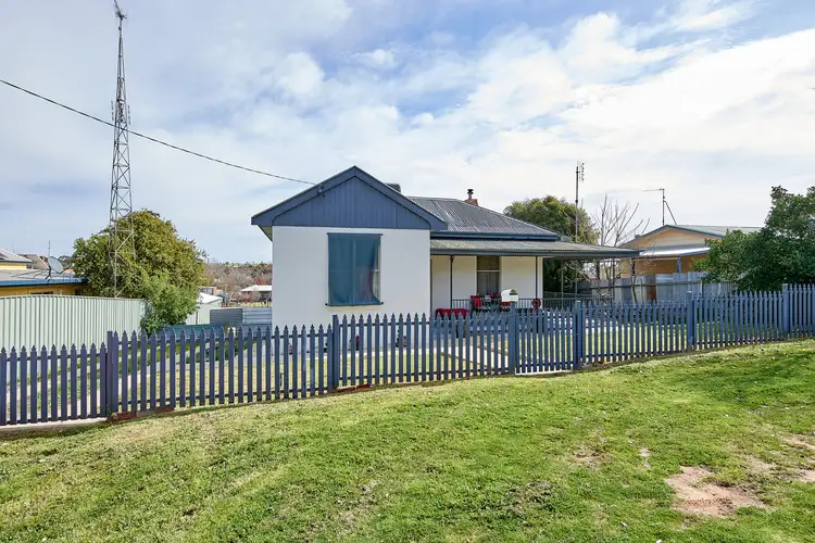 57 Commins Street, Junee NSW 2663