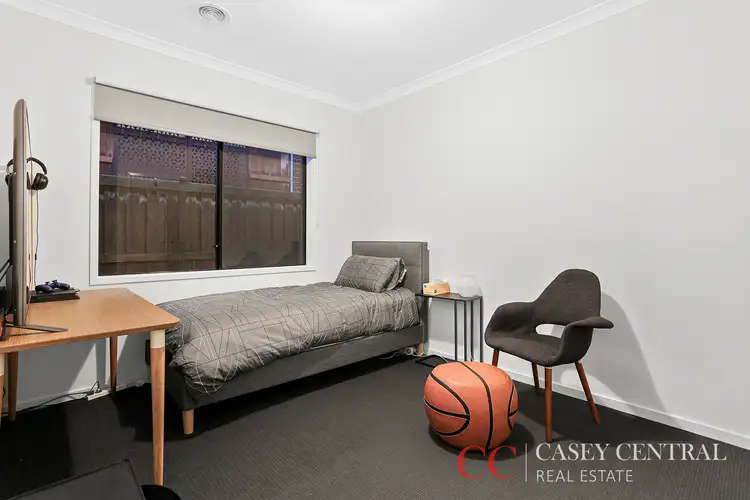 Fifth view of Homely house listing, 3 Feathertop Court, Cranbourne North VIC 3977