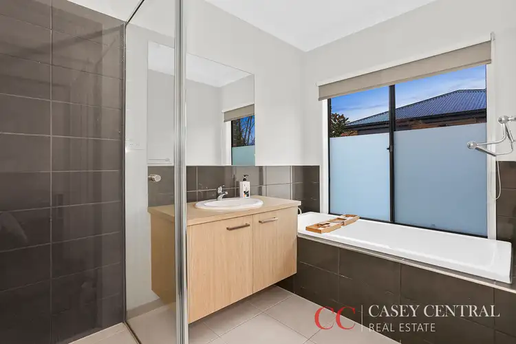 Sixth view of Homely house listing, 3 Feathertop Court, Cranbourne North VIC 3977