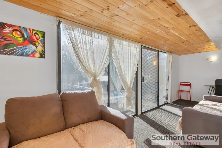 Sixth view of Homely house listing, 11 Worrall Court, Orelia WA 6167