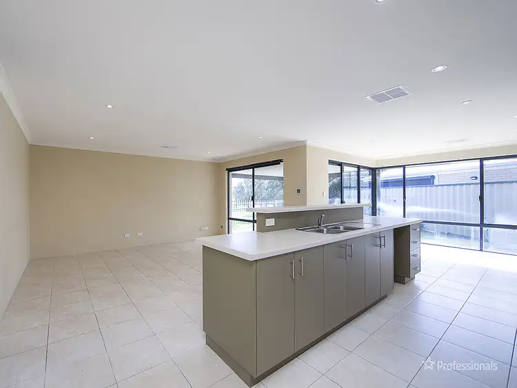 Sixth view of Homely house listing, 3/5 Daintree Court, Merriwa WA 6030