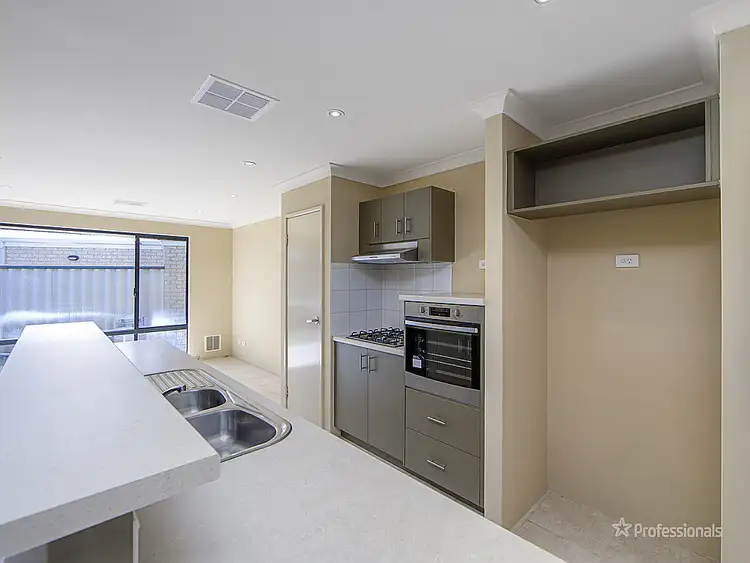 Seventh view of Homely house listing, 3/5 Daintree Court, Merriwa WA 6030