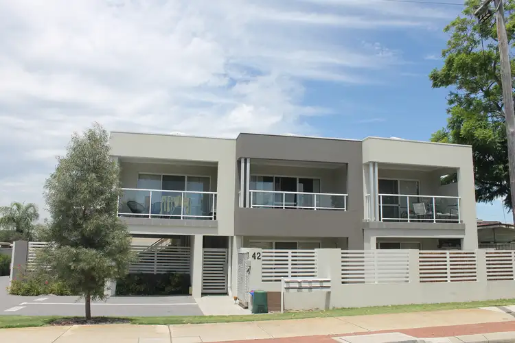 42 Elizabeth St