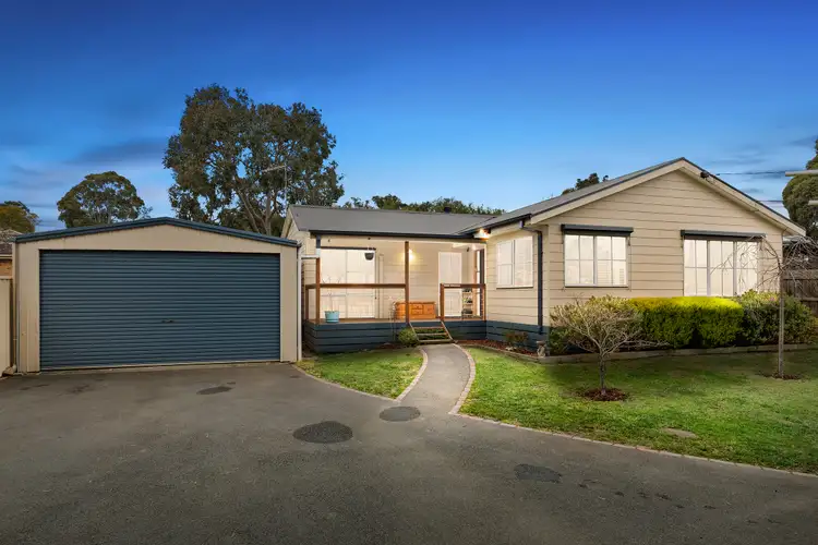 1 Mitchell Avenue, Boronia VIC 3155