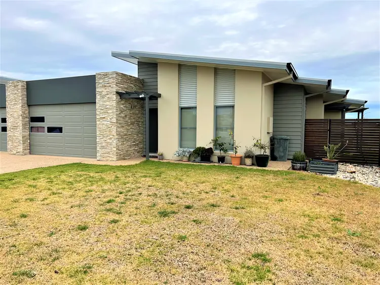 358 Sloane Street, Deniliquin NSW 2710