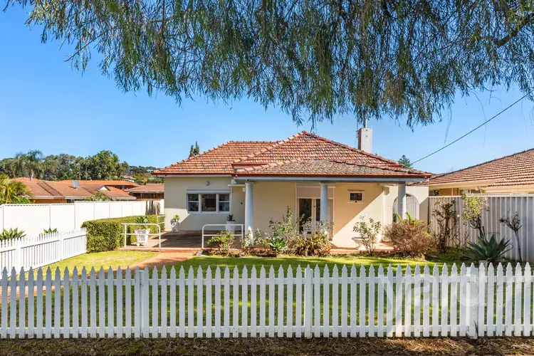 21 Point Walter Road, Bicton WA 6157
