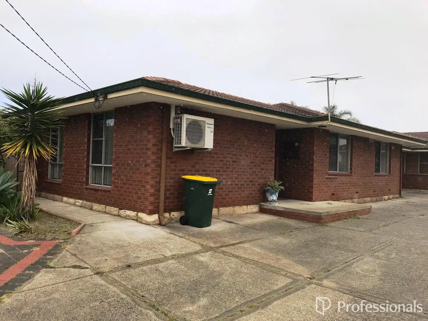 Main view of Homely semi-detached listing, 31 Whittle Place, Stirling WA 6021