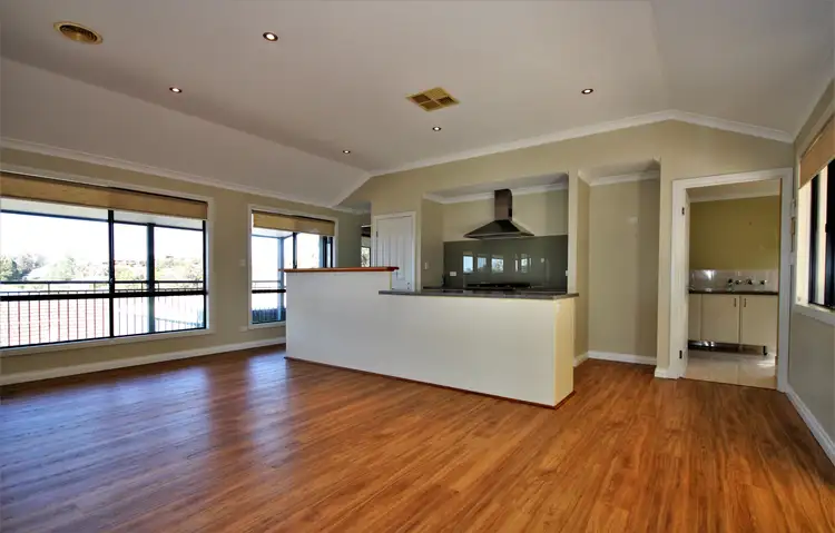 Fifth view of Homely house listing, 2 Brooking Place, Australind WA 6233