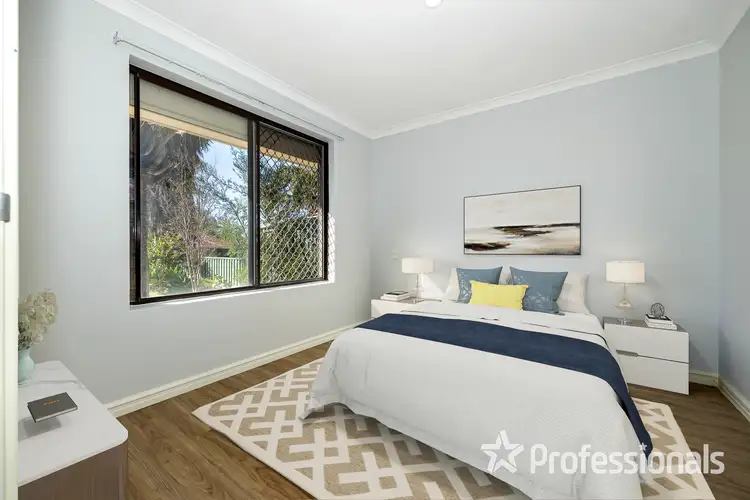 Fourth view of Homely house listing, 6 Comet Court, Alexander Heights WA 6064