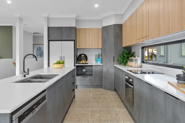 Second view of Homely house listing, 7 New York Way, Spring Mountain QLD 4300