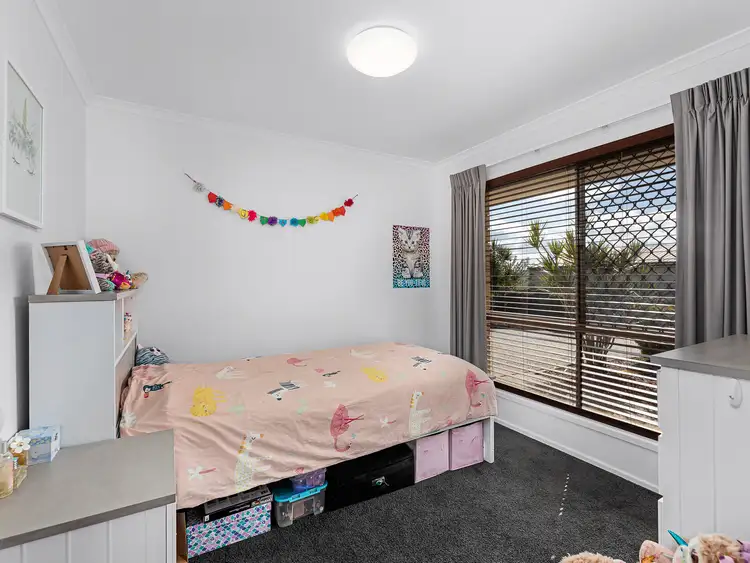 Fifth view of Homely house listing, 3 Therese Court, Flinders View QLD 4305