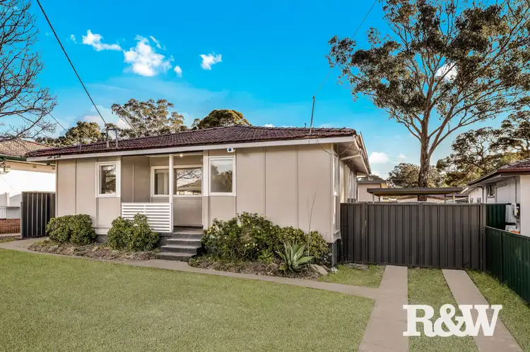 30 & 30A Marquesa Crescent, Lethbridge Park NSW 2770