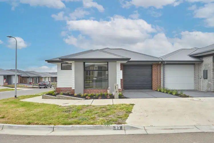 95 Yaralla Circuit, Clyde VIC 3978