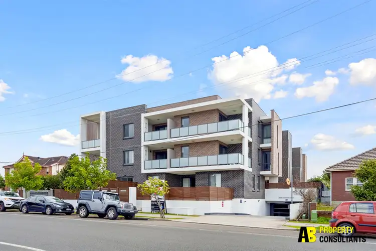2/36 RAILWAY ST, Wentworthville NSW 2145