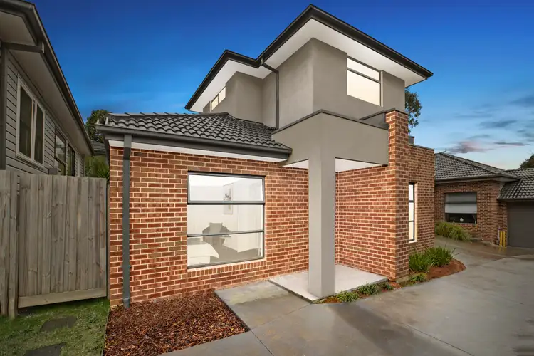 2/11 Paton Crescent, Boronia VIC 3155