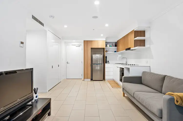 Third view of Homely unit listing, 204/42 Wyandra Street, Newstead QLD 4006