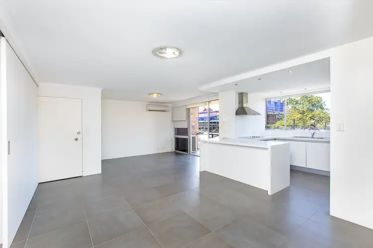 19 Ellis Street, Kangaroo Point QLD 4169