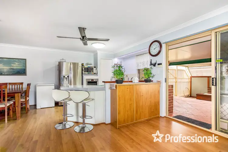 32 Reveley Close, Seville Grove WA 6112