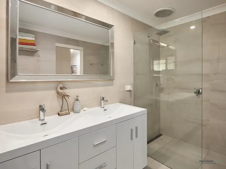 Fifth view of Homely villa listing, 64/160 Bardon Avenue, Miami QLD 4220