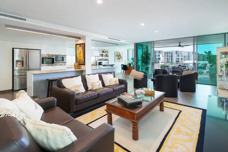Fifth view of Homely apartment listing, 2/25 Ephraim Island, Paradise Point QLD 4216