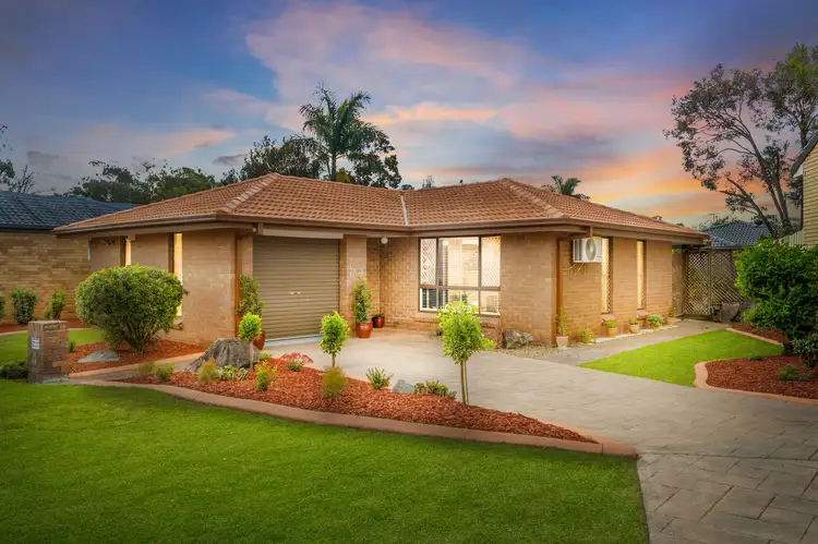 4 Chelsea Court, Heritage Park QLD 4118
