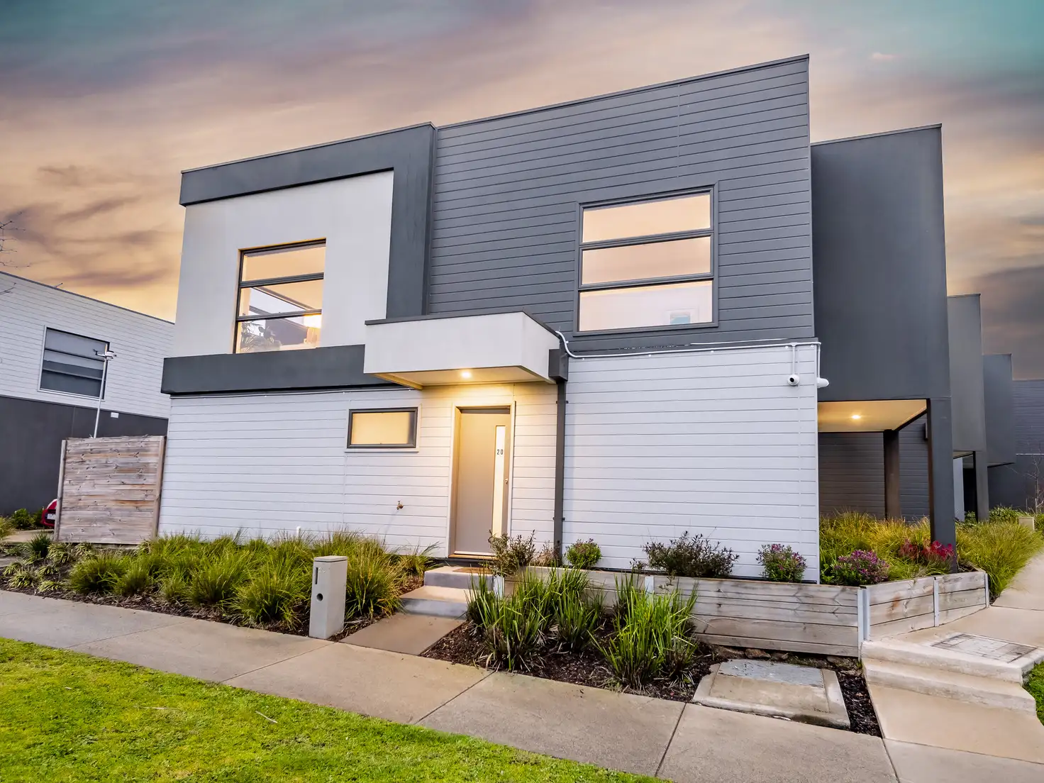 Main view of Homely townhouse listing, 20 Grandvista Crescent, Cranbourne West VIC 3977