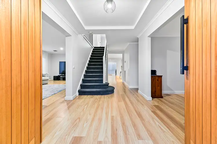 Sixth view of Homely house listing, 8 Padstow Court, Narre Warren South VIC 3805