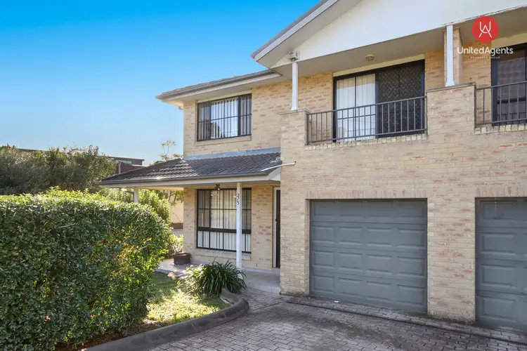 2/5 Lang Road, Casula NSW 2170