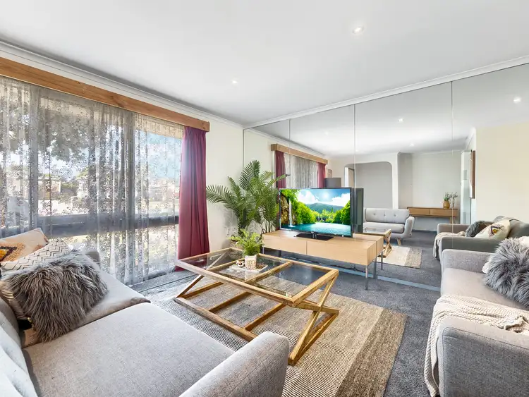 Second view of Homely house listing, 7 Lansell Drive, Cranbourne North VIC 3977