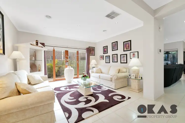 7 Pepper Tree Court, Caroline Springs VIC 3023
