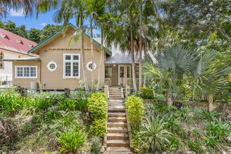 9 Old Convent Road