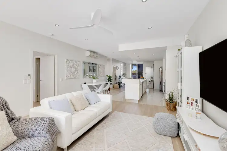 Third view of Homely unit listing, 2/13 Ivory Crescent, Tweed Heads NSW 2485