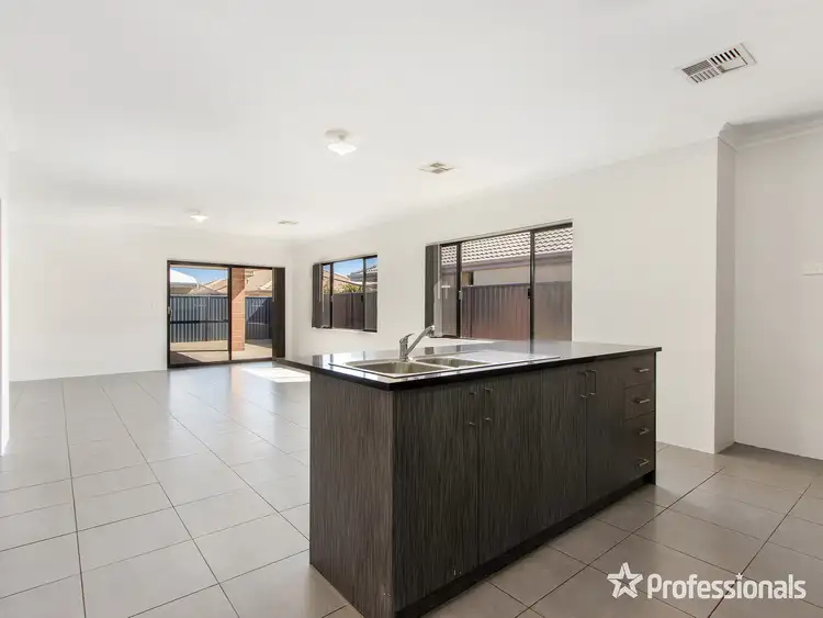 Second view of Homely house listing, 7 Toolibin Rise, Baldivis WA 6171