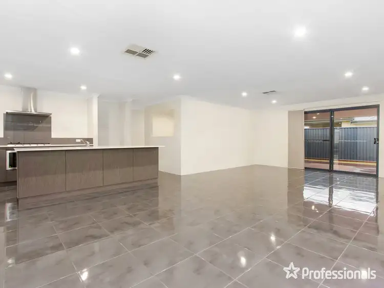 Fourth view of Homely house listing, 16 Austral Vista, Baldivis WA 6171