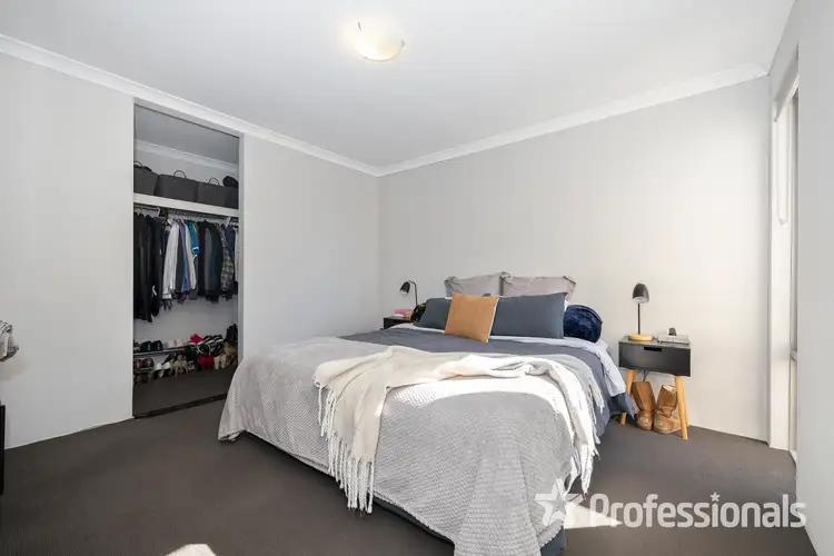 Sixth view of Homely house listing, 8 Aureate Way, Eglinton WA 6034