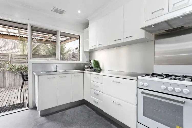 Sixth view of Homely unit listing, 2/87 Bernard Street, Cheltenham VIC 3192