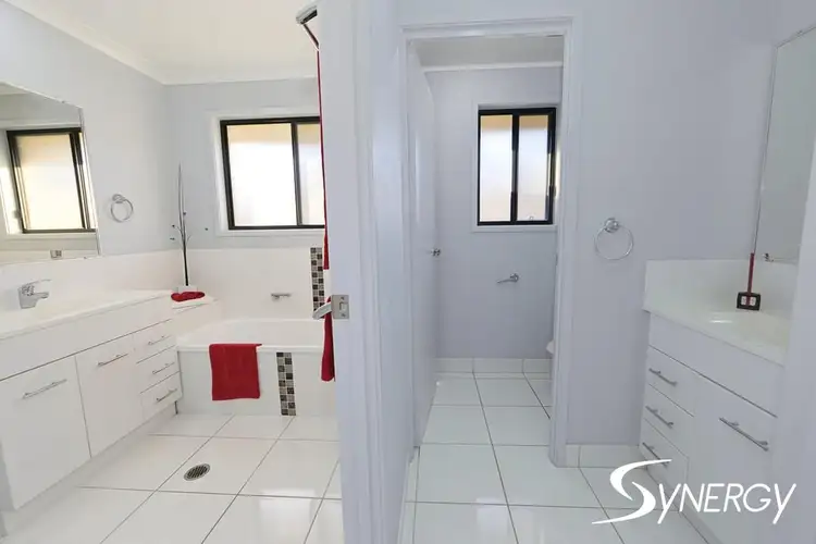 Fifth view of Homely house listing, 1 Outlook Court, Ashfield QLD 4670
