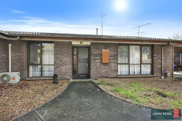 Main view of Homely unit listing, 2/33 Bennett Street, Moe VIC 3825